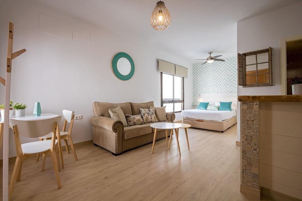 Barcelona Apartments Marina 124 외부 사진